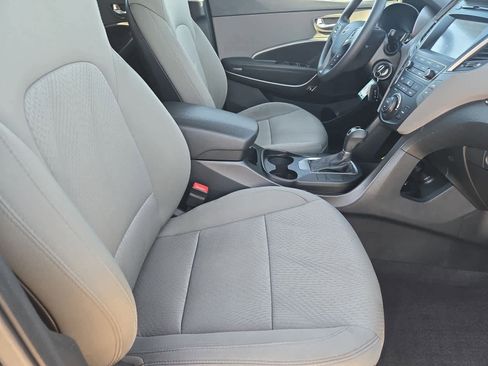 Used 2017 Hyundai Santa Fe Sport image 20