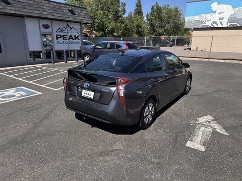 Used 2018 Toyota Prius Two w/ Prius Two Safety Plus Package FWD image 7