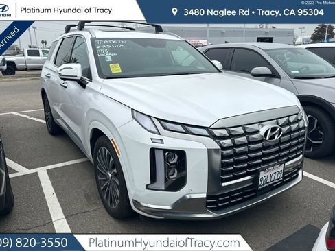 Used 2025 Hyundai Palisade Calligraphy image 1