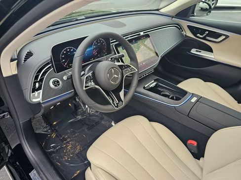 New 2027 Mercedes-Benz E 350 4MATIC Sedan image 14