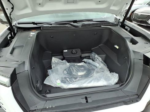 New 2026 GMC Sierra EV Elevation w/ Premium Package image 27