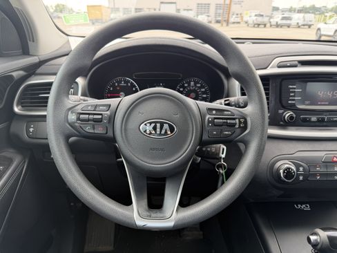 Used 2016 Kia Sorento LX AWD/4WD image 16