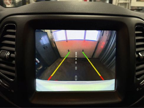 Used 2019 Jeep Compass Trailhawk w/ Leather Interior Group image 21