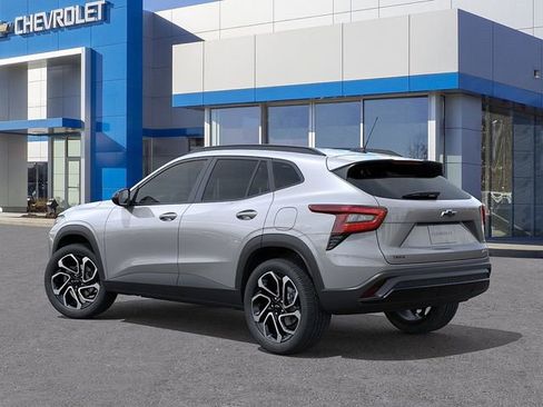New 2026 Chevrolet Trax RS w/ Sunroof Package FWD image 3