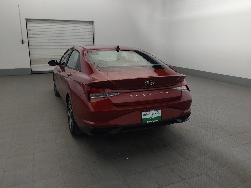 Used 2023 Hyundai Elantra SEL w/ Convenience Package FWD image 6