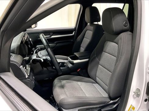 Used 2025 GMC Terrain Elevation AWD/4WD image 25