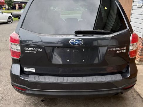 Used 2015 Subaru Forester 2.5i Premium w/ All-Weather Package AWD/4WD image 4