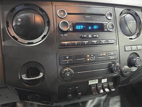 Used 2016 Ford F450 XL w/ XL Value Package image 20