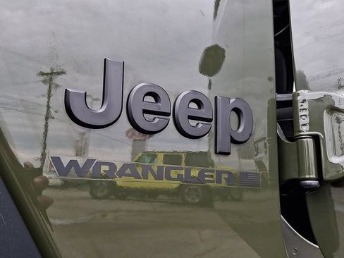 Used 2023 Jeep Wrangler Unlimited Sport AWD/4WD image 28