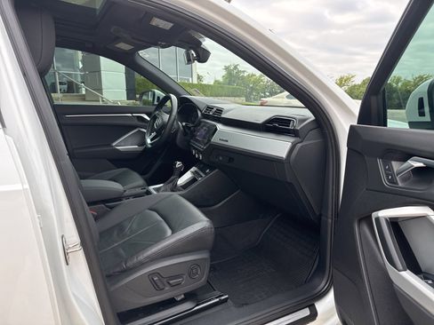 Used 2021 Audi Q3 2.0T Premium w/ Convenience Package image 19