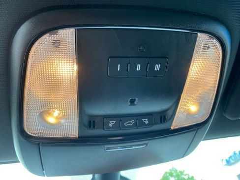 Used 2025 Dodge Durango GT AWD/4WD image 28