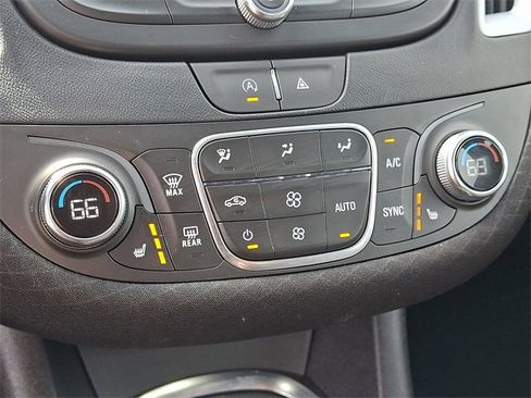 Used 2024 Chevrolet Malibu LT image 15