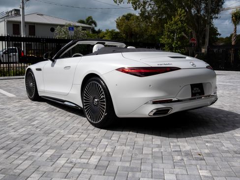 Used 2026 Mercedes-Benz Maybach SL 680 image 5