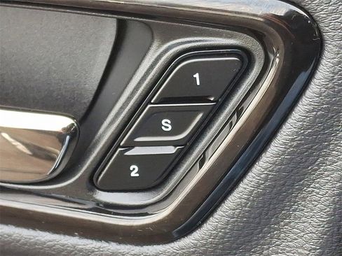 Used 2024 Dodge Durango GT image 28