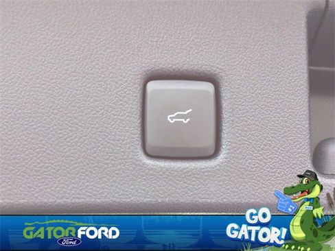 Used 2025 Ford Escape ST-Line image 14