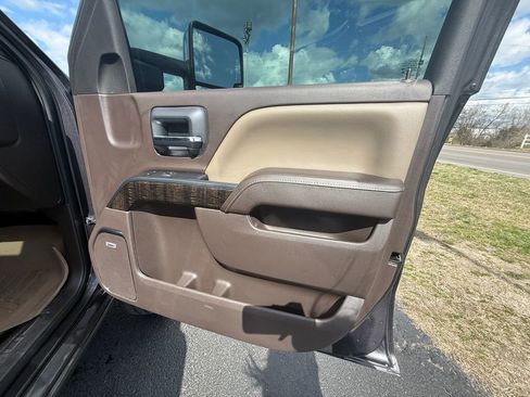 Used 2015 GMC Sierra 2500 Denali w/ Duramax Plus Package image 22