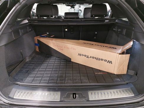 Used 2024 Land Rover Range Rover Velar Dynamic SE image 14