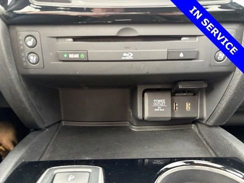 Used 2017 Honda Pilot Elite image 32