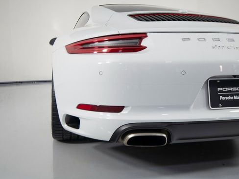 Certified 2017 Porsche 911 Carrera image 41