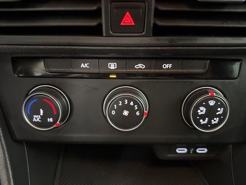 Certified 2023 Volkswagen Jetta Sport image 18