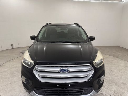Used 2018 Ford Escape SE w/ SE Sync 3 Package FWD image 11
