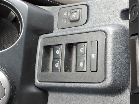 Used 2025 Ford Bronco Outer Banks image 25