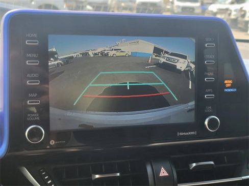 Used 2020 Toyota C-HR LE image 27