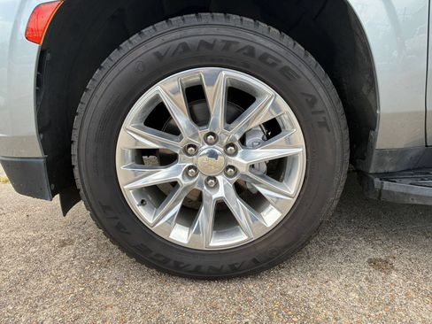 Used 2023 Chevrolet Tahoe Premier AWD/4WD image 28