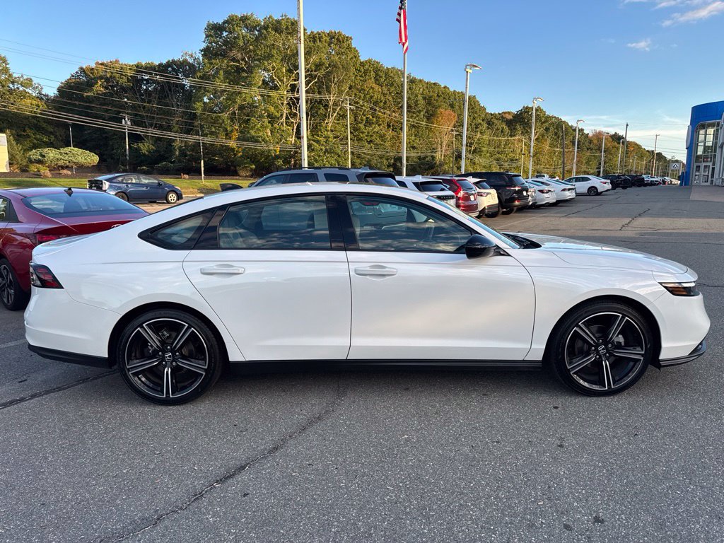 Used 2026 Honda Accord SE image 3