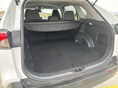 Used 2025 Toyota RAV4 XLE image 28