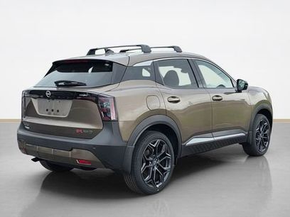 New 2026 Nissan Kicks SR w/ Cold Weather Package