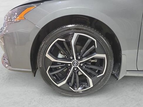 Used 2024 Nissan Altima 2.5 SR w/ SR Premium Package AWD/4WD image 23