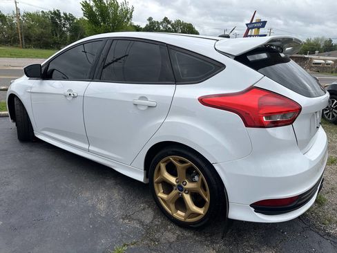 Used 2016 Ford Focus ST image 9