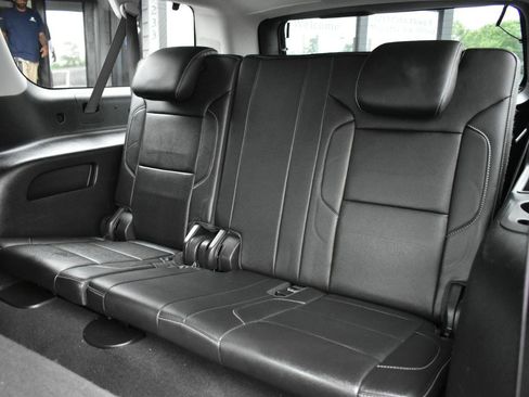 Used 2019 Chevrolet Suburban LT AWD/4WD image 27
