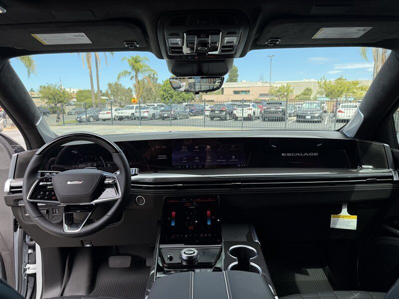 Used 2026 Cadillac Escalade V w/ LPO, ONYX Package AWD/4WD image 18