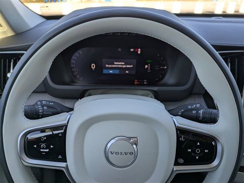 New 2026 Volvo XC90 T8 Ultra w/ Protection Package Premier image 39