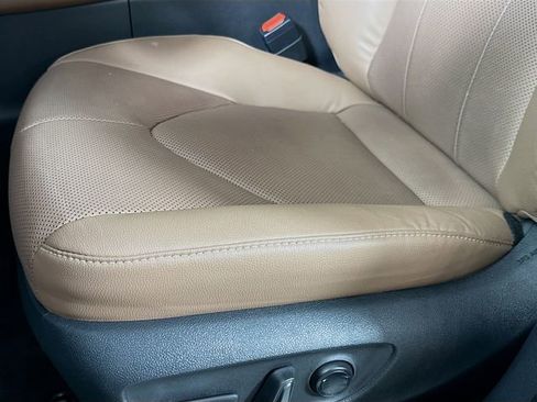 Used 2024 Toyota Grand Highlander image 22