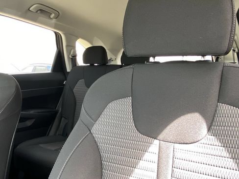 New 2026 Kia Sorento LX FWD image 13