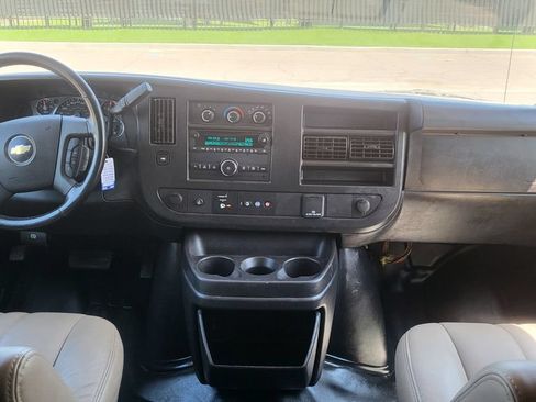 Used 2020 Chevrolet Express 2500 w/ Driver Convenience Package RWD image 26