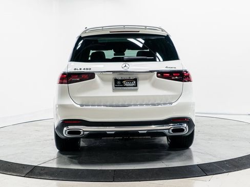 Used 2024 Mercedes-Benz GLS 450 4MATIC image 32