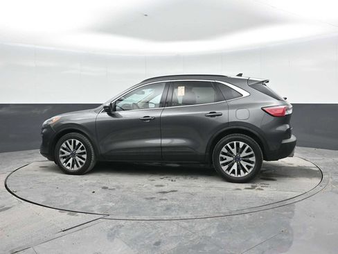 Used 2020 Ford Escape Titanium w/ Titanium Premium Package 2.0 image 3