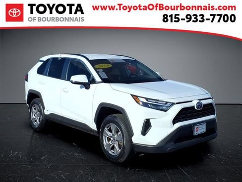 Used 2024 Toyota RAV4 XLE AWD/4WD image 1