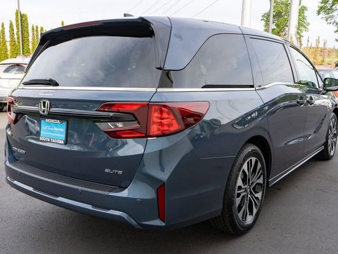 New 2026 Honda Odyssey Elite image 6