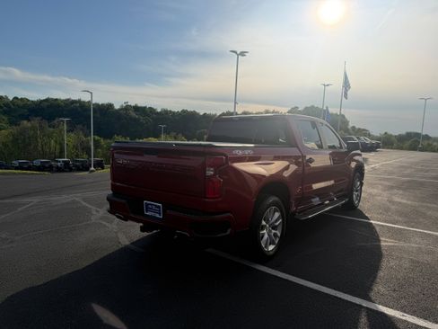 Used 2021 Chevrolet Silverado 1500 Custom w/ LPO, Dark Essentials Package AWD/4WD image 5