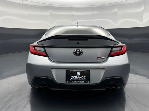 Used 2022 Toyota GR86 image 4