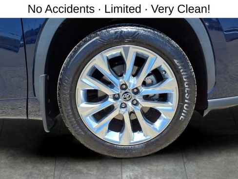 Used 2022 Toyota Highlander Limited AWD/4WD image 9