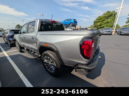 Used 2024 GMC Canyon Denali AWD/4WD image 10