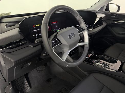 Used 2025 Audi Q6 e-tron Premium Plus w/ Premium Plus RWD image 18