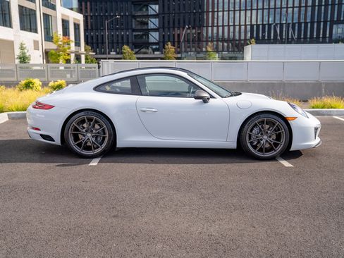 Certified 2019 Porsche 911 Carrera T RWD image 8