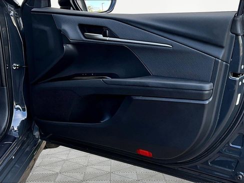 Used 2025 Toyota Camry SE image 26